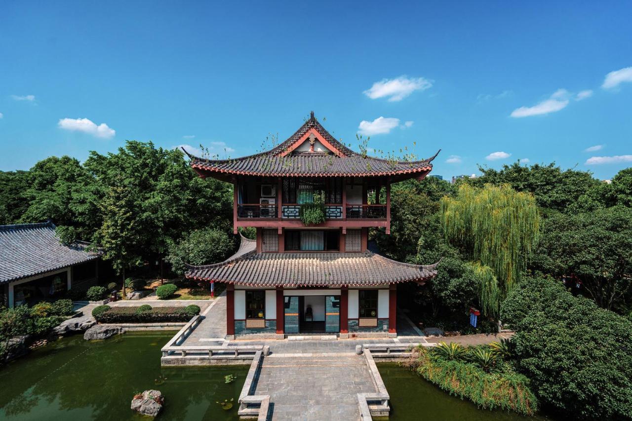 Guilin Yi Characteristic Hotel Coltd Exterior photo