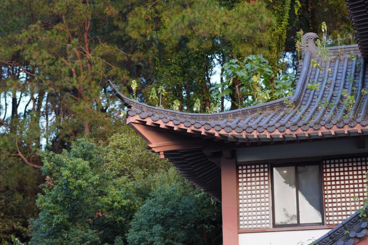 Guilin Yi Characteristic Hotel Coltd Exterior photo
