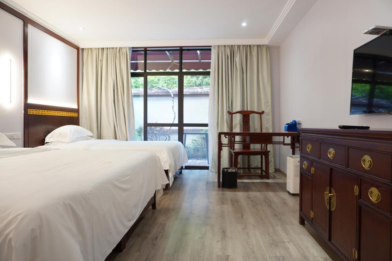 Guilin Yi Characteristic Hotel Coltd Exterior photo