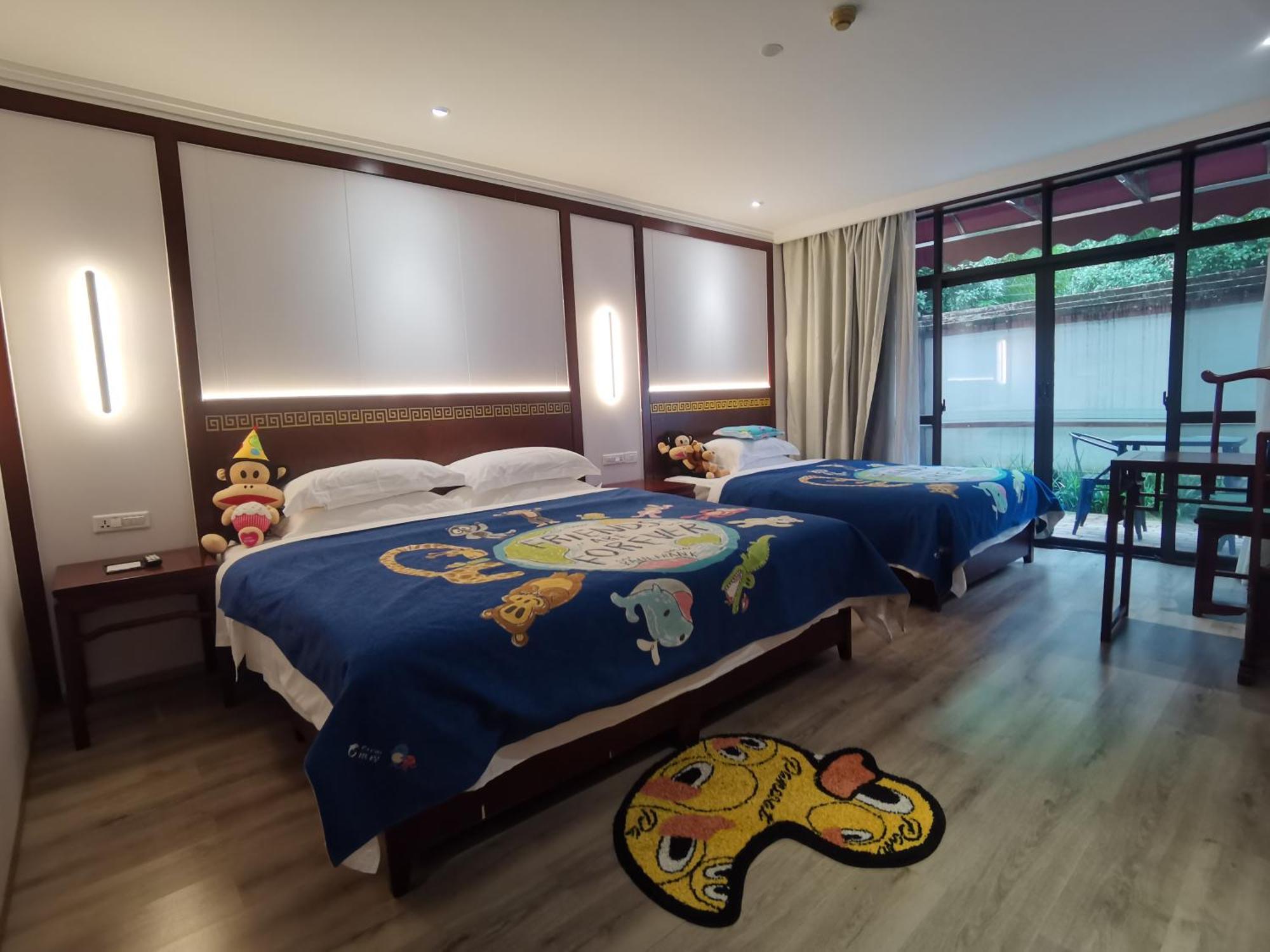 Guilin Yi Characteristic Hotel Coltd Exterior photo